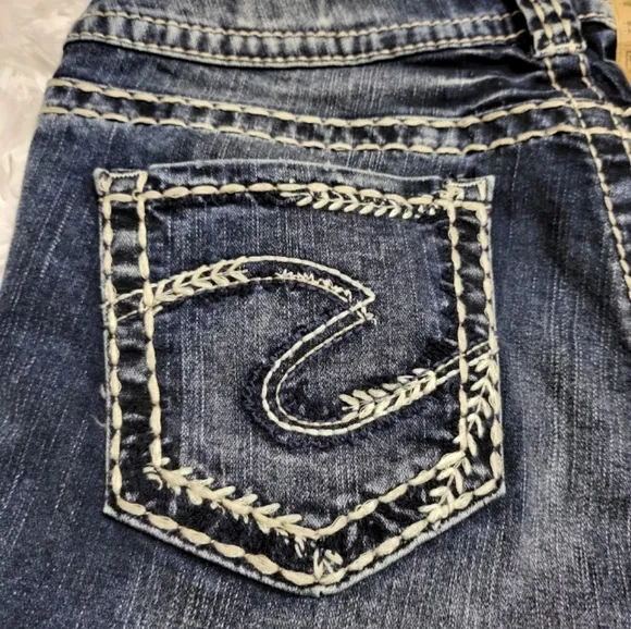 💕 NEW! Silver Jeans Suki Fluid Capri Mid Rise 29x22.5 Stretch $89