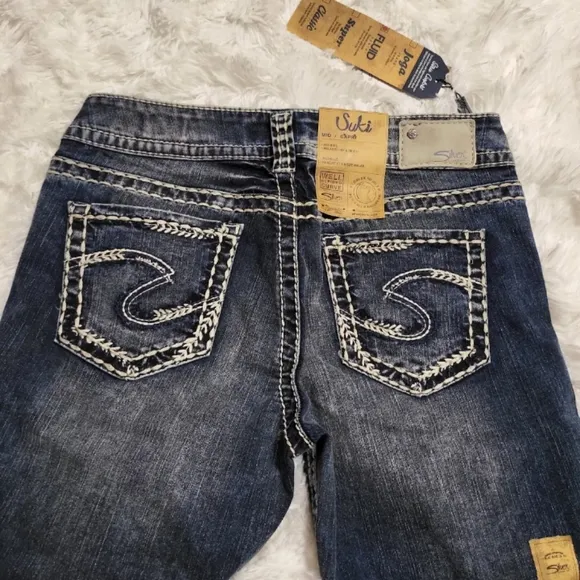 💕 NEW! Silver Jeans Suki Fluid Capri Mid Rise 29x22.5 Stretch $89