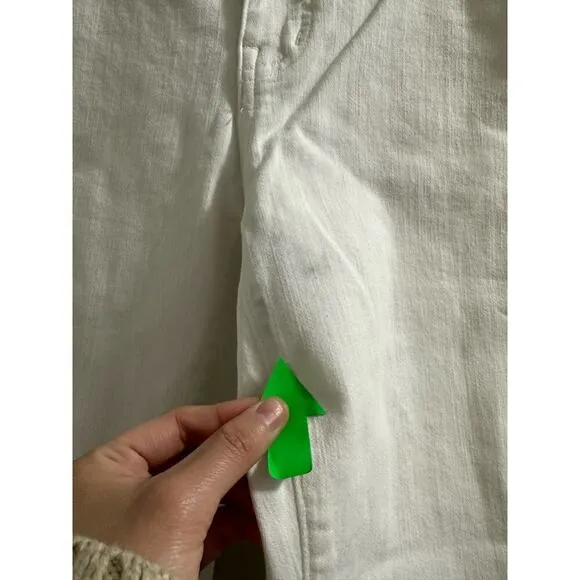 🌼3 for $100🌼 Madewell Tall Kick Out Crop Jeans White Size 32T