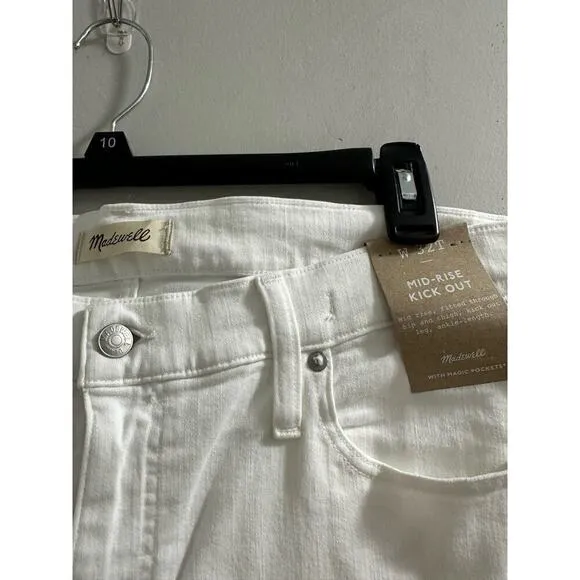 🌼3 for $100🌼 Madewell Tall Kick Out Crop Jeans White Size 32T