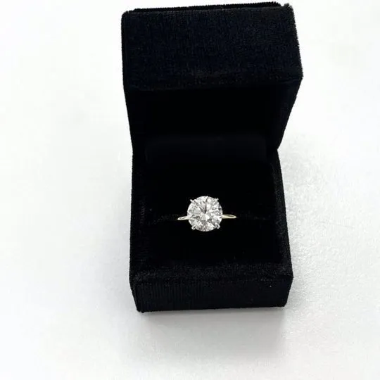 3/4 Carat Round Cut Diamond - Q-R VS2 - 0.73ct - 216443
