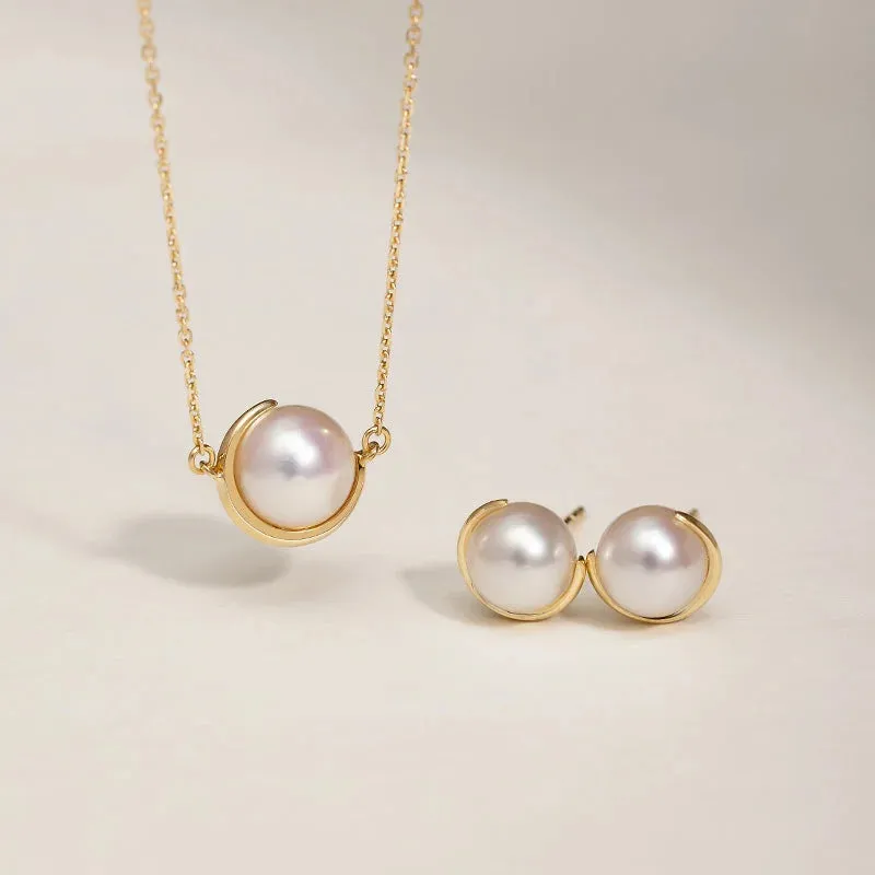 Akoya Pearl 18K Gold Half Enclosed Necklace