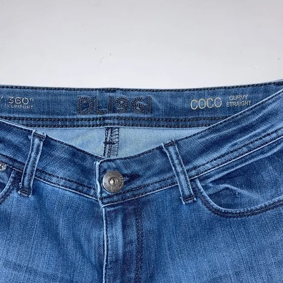 ANTHROPOLOGIE DL1961 COCO CURVY STRAIGHT JEANS 4 WAY 360 STRETCH size 27