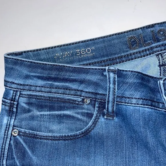 ANTHROPOLOGIE DL1961 COCO CURVY STRAIGHT JEANS 4 WAY 360 STRETCH size 27