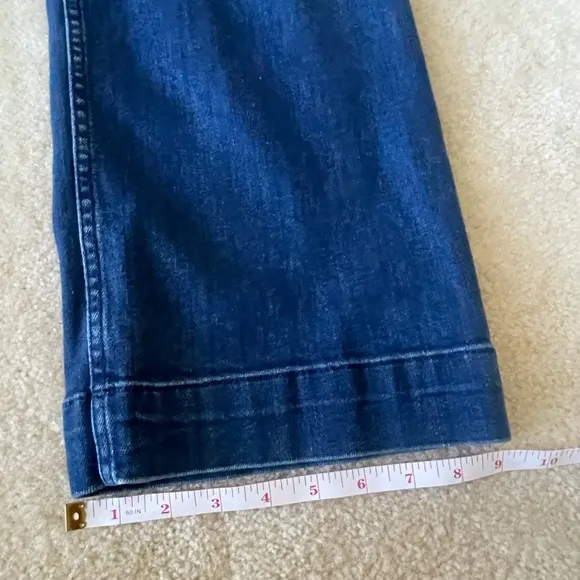 Anthropologie Pilcro Skipper Wide leg high rise jeans. Women size 26