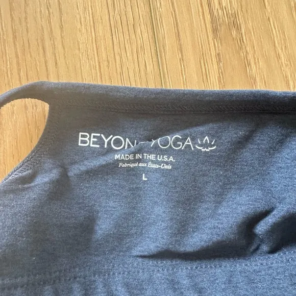 Beyond Yoga Women’s Spacedye Racerback Cropped Tank Top NWT Large