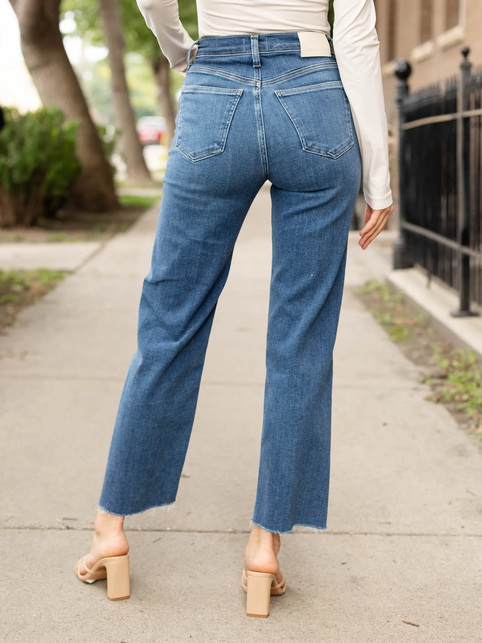 Citizens of Humanity Ambry Palma Straight Raw Hem