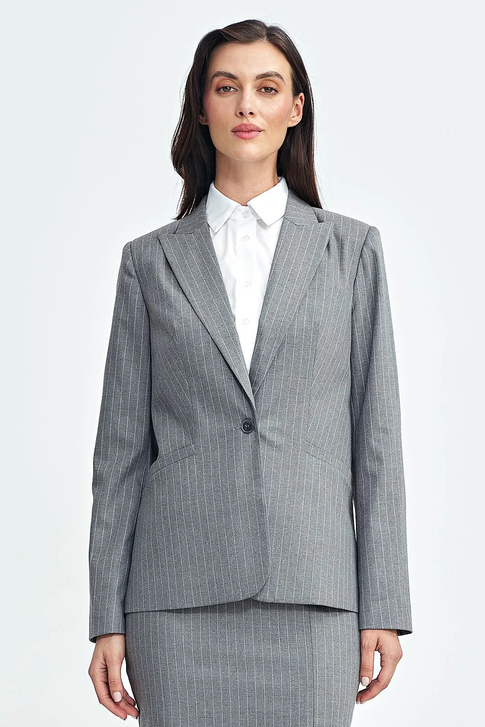 Classic Lapel Fitted Blazer