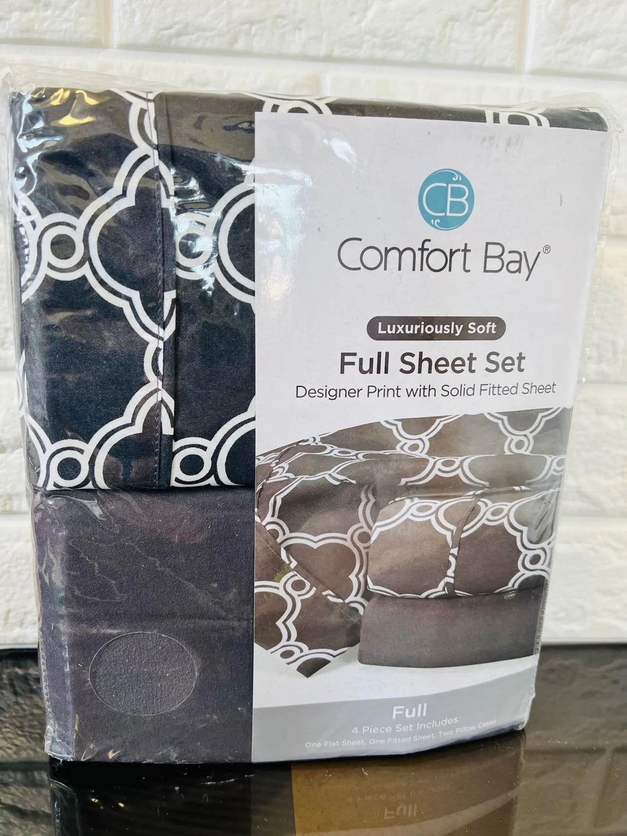 Comfort Bay 4 Piece Luxuriously Soft Full Sheet Set, Designer Print with Solid Fitted Sheet - Black, Full/Double