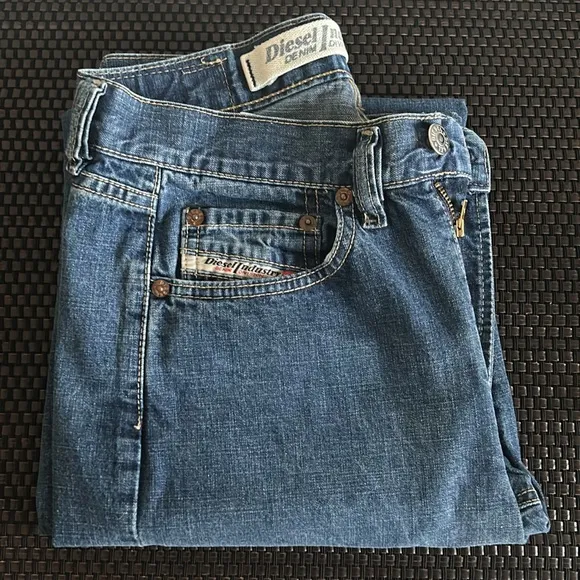 Diesel Industry Jeans straight cropped leg, Sz 27