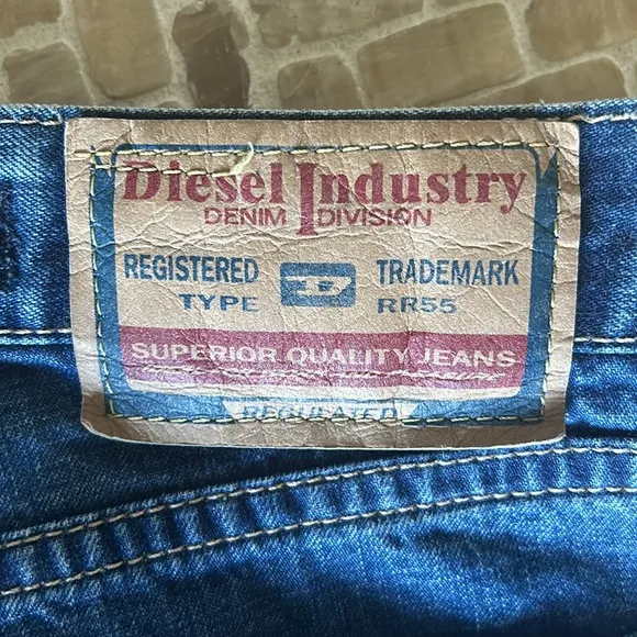 Diesel Industry Jeans straight cropped leg, Sz 27