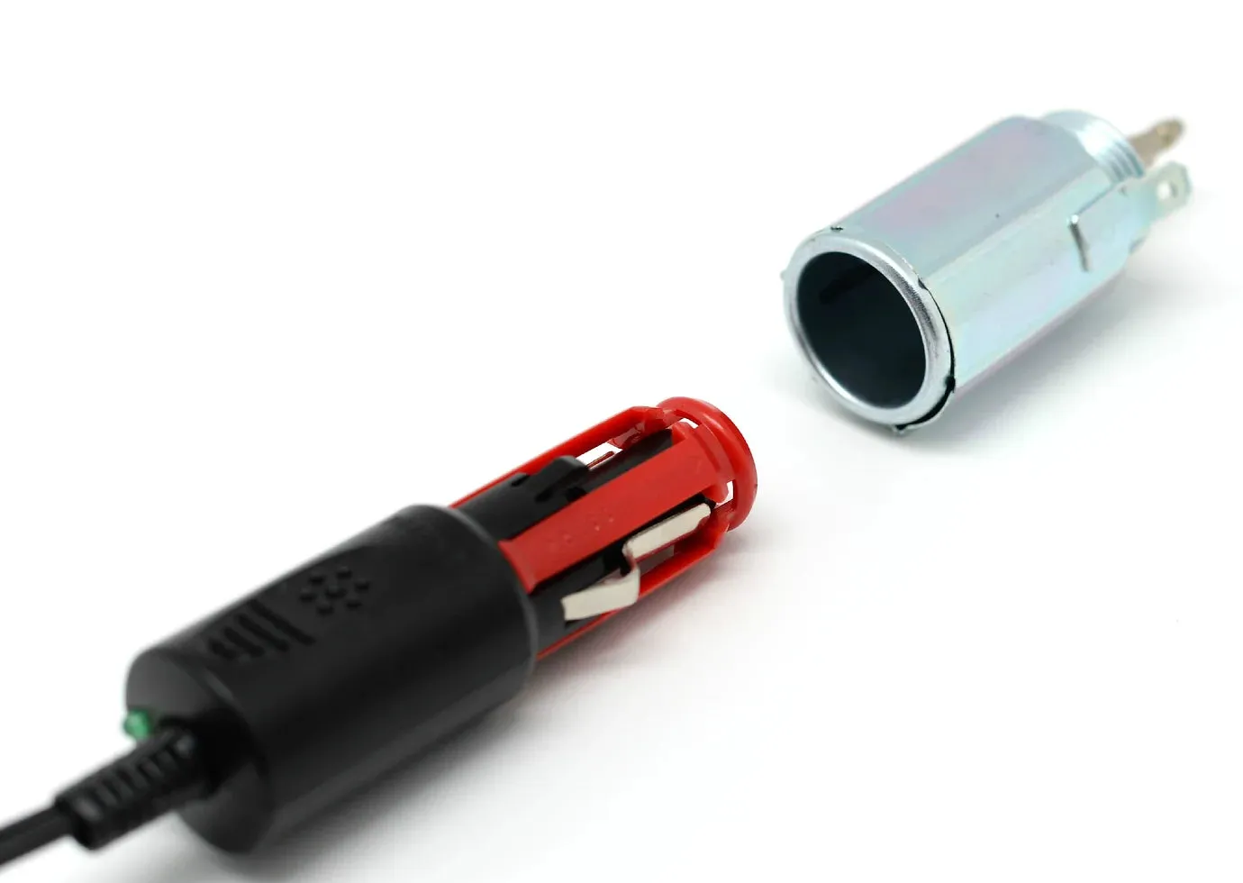 DIN   CIG to 36W PD USB-C   QC 3.0 (CABLED)