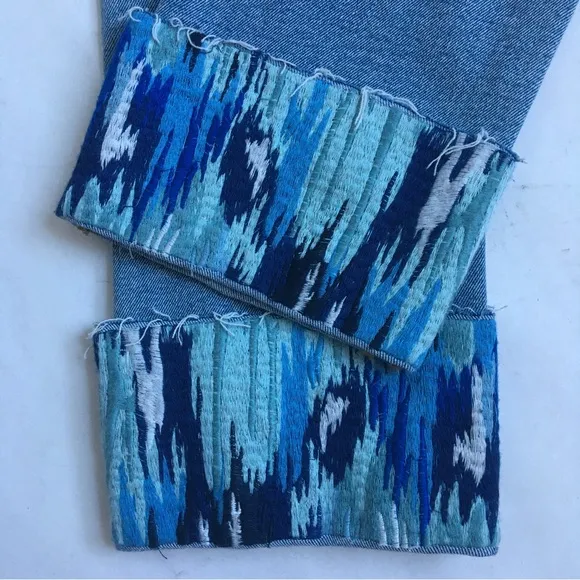 Driftwood Colette Straight Leg Embroidered Cuff Cropped Jeans Size 26