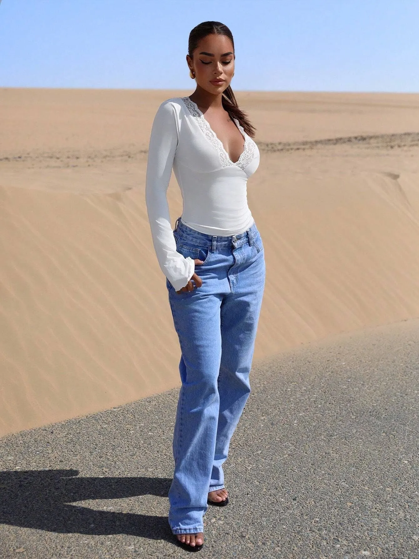 Elegant V-Neck Long-Sleeve Lace Patchwork Slim-Fit Top