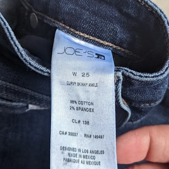 EUC Joe's Jeans Curvy Skinny Ankle Jean in Toronto