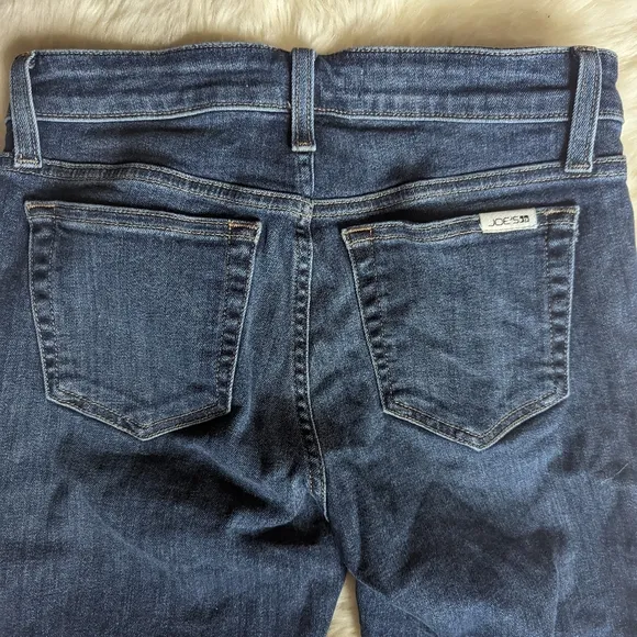 EUC Joe's Jeans Curvy Skinny Ankle Jean in Toronto