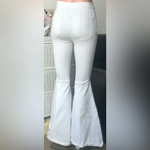Free People Just Float On Ultra Flare Leg Pants in white color Size 24