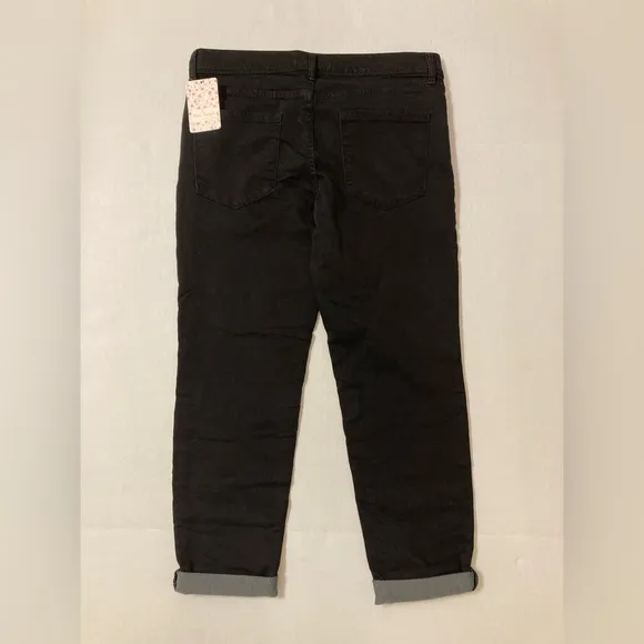 Free People | NWT Women’s Black Denim Cropped Jeans
