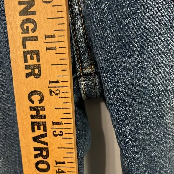 Free People Skinny Ankle jeans Size 27 High Rise Med Wash Button Zip