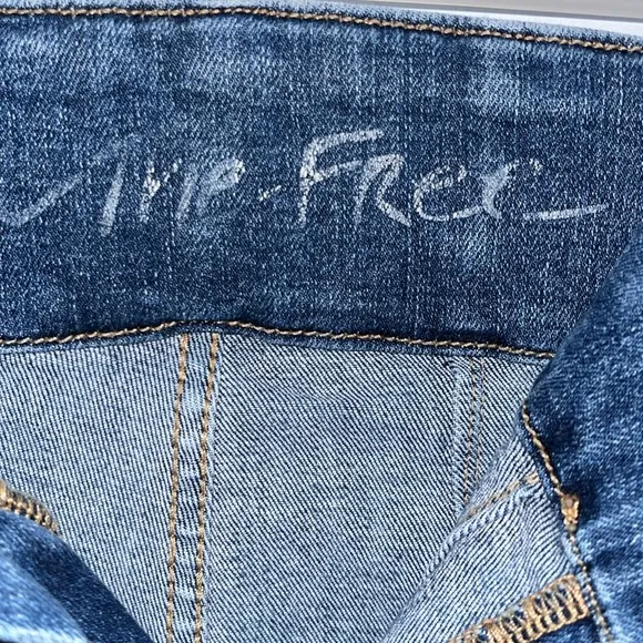 Free People Skinny Ankle jeans Size 27 High Rise Med Wash Button Zip
