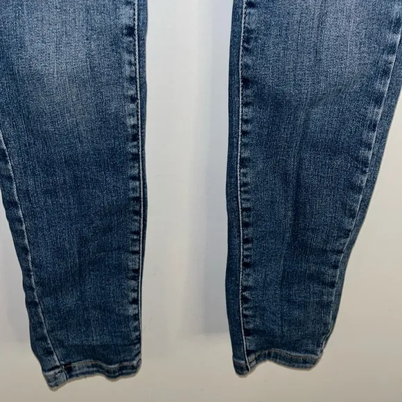 Free People Skinny Ankle jeans Size 27 High Rise Med Wash Button Zip