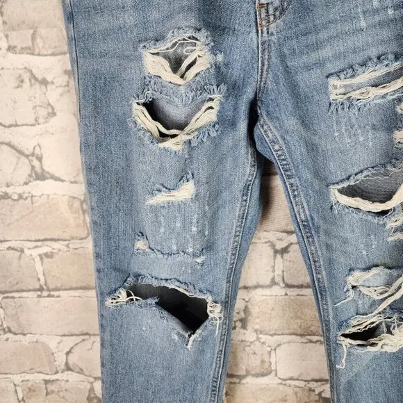 Free People We The Free Soak Up the Sun High Rise Thrashed Skinny Jean  Size 27