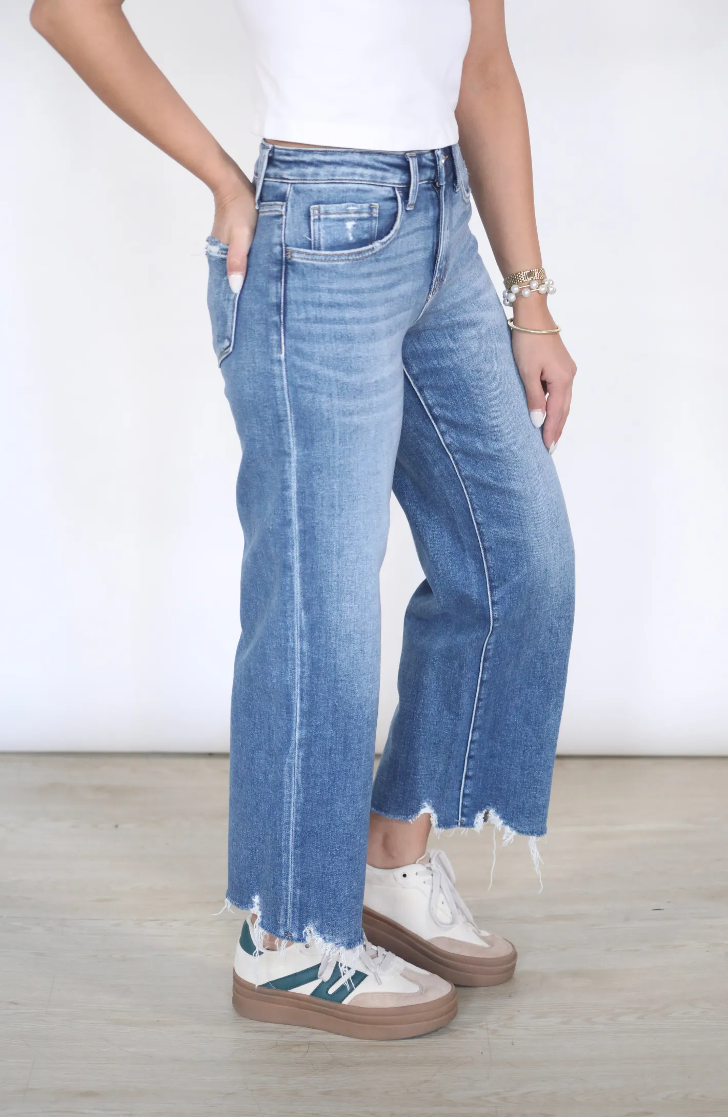 Going Strong Cropped Denim Jeans