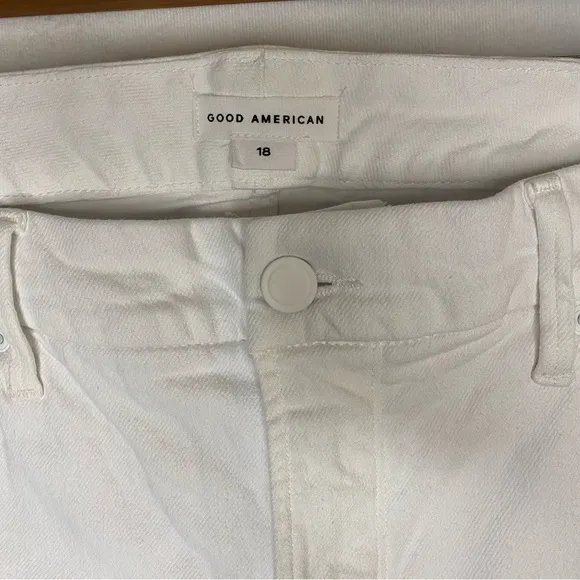 Good American Good Legs Straight White Jeans Raw Hem Ankle size 18 Plus