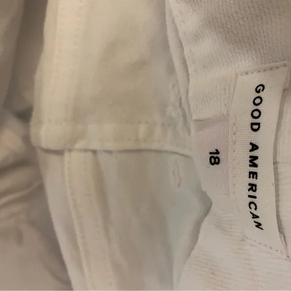 Good American Good Legs Straight White Jeans Raw Hem Ankle size 18 Plus
