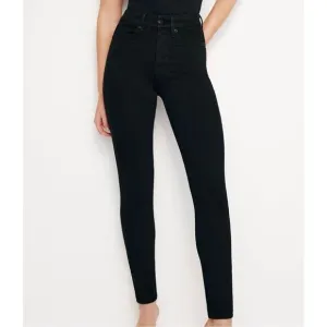 Good American Good Legs Skinny Jeans Black