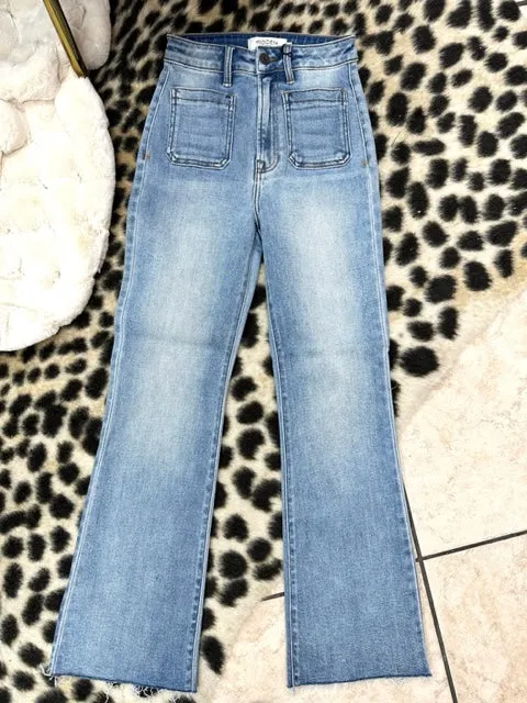 Hidden Happi Crop Flare Jean