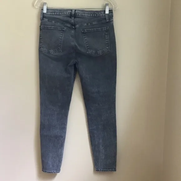 J Brand Mid Rise Cropped Skinny Hook Up Jeans
