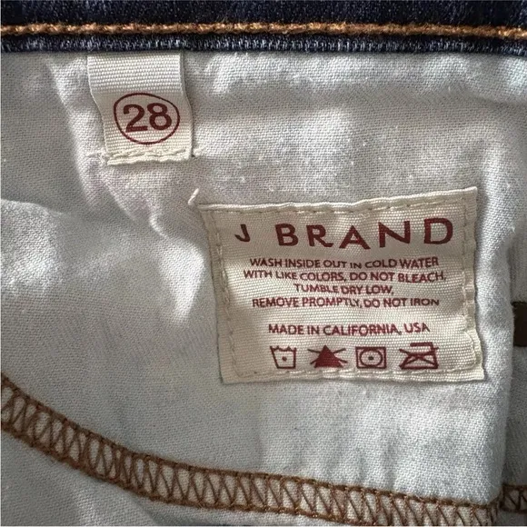 J Brand Size 28 GIGI Mid Cropped Flare Capri Denim Jeans in Pure Dark Wash (331)