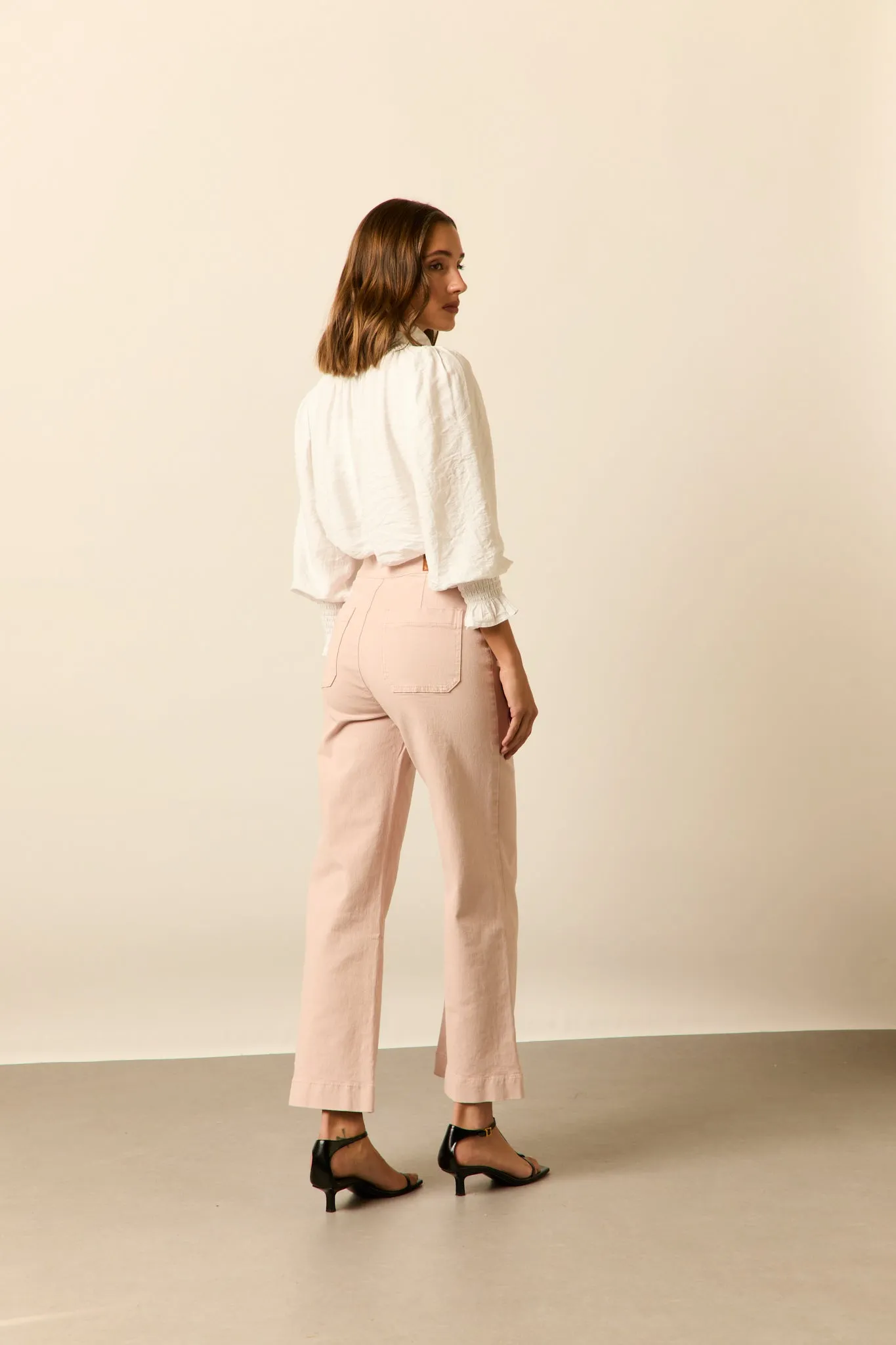 Jeans cropped marine rosa