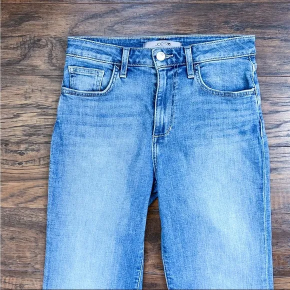 JOE’S • High Rise Straight Crop Jean ankle medium wash Esmaria blue