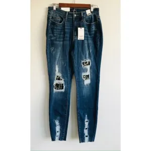 Judy Blue High-Waist Skinny Fit Jeans Denim Leopard Patch Distressed Ripped 7/28