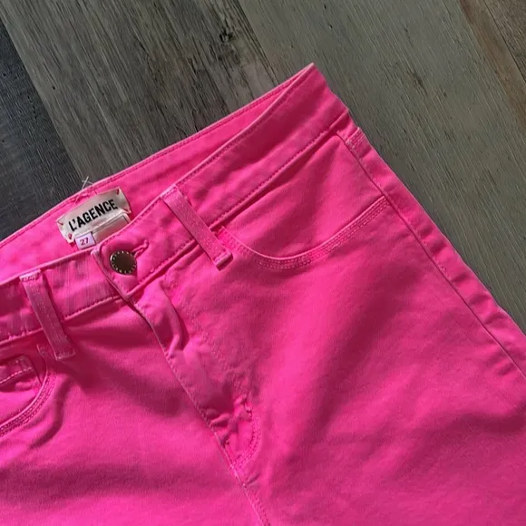 L’Agence Margot Mid Rise Cropped Raw Hem Jean SHORTS in Flamingo Pink Size: 27