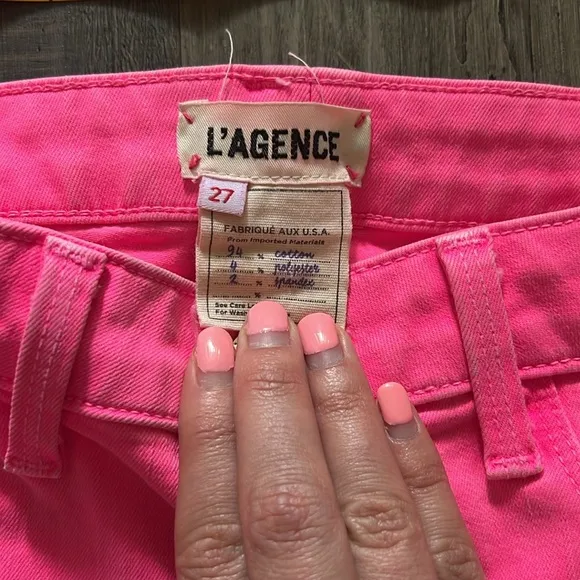 L’Agence Margot Mid Rise Cropped Raw Hem Jean SHORTS in Flamingo Pink Size: 27