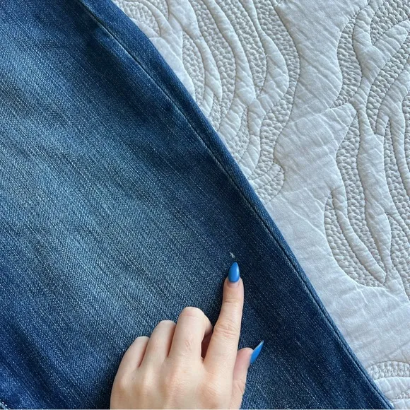 L'Agence - Sada High Rise Crop Slim Jean - Sequoia
