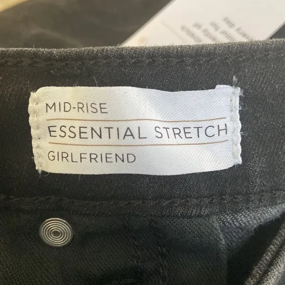 Lane Bryant MidRise Essential Stretch Girlfriend Crop Jeans Black Wash Size 28