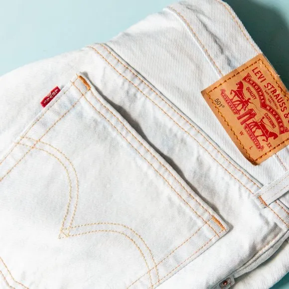 Levi's 501 Original Fit Red Tab Cropped Straight Leg Bleach Wash Jeans Size W 31