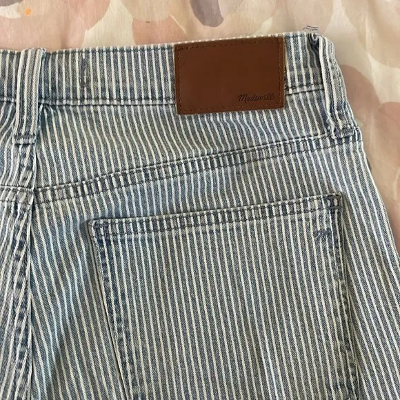 Madewell 10&quot; High-Rise Skinny Crop Jeans in Piper Stripe size 27