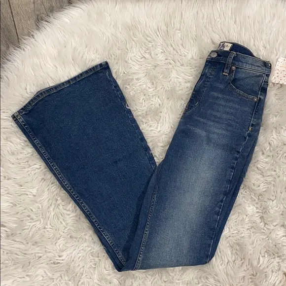 NEW • Free People • CRVY Robin High Rise Jeans 26