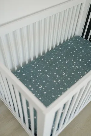 NIGHT SKY MUSLIN CRIB SHEET