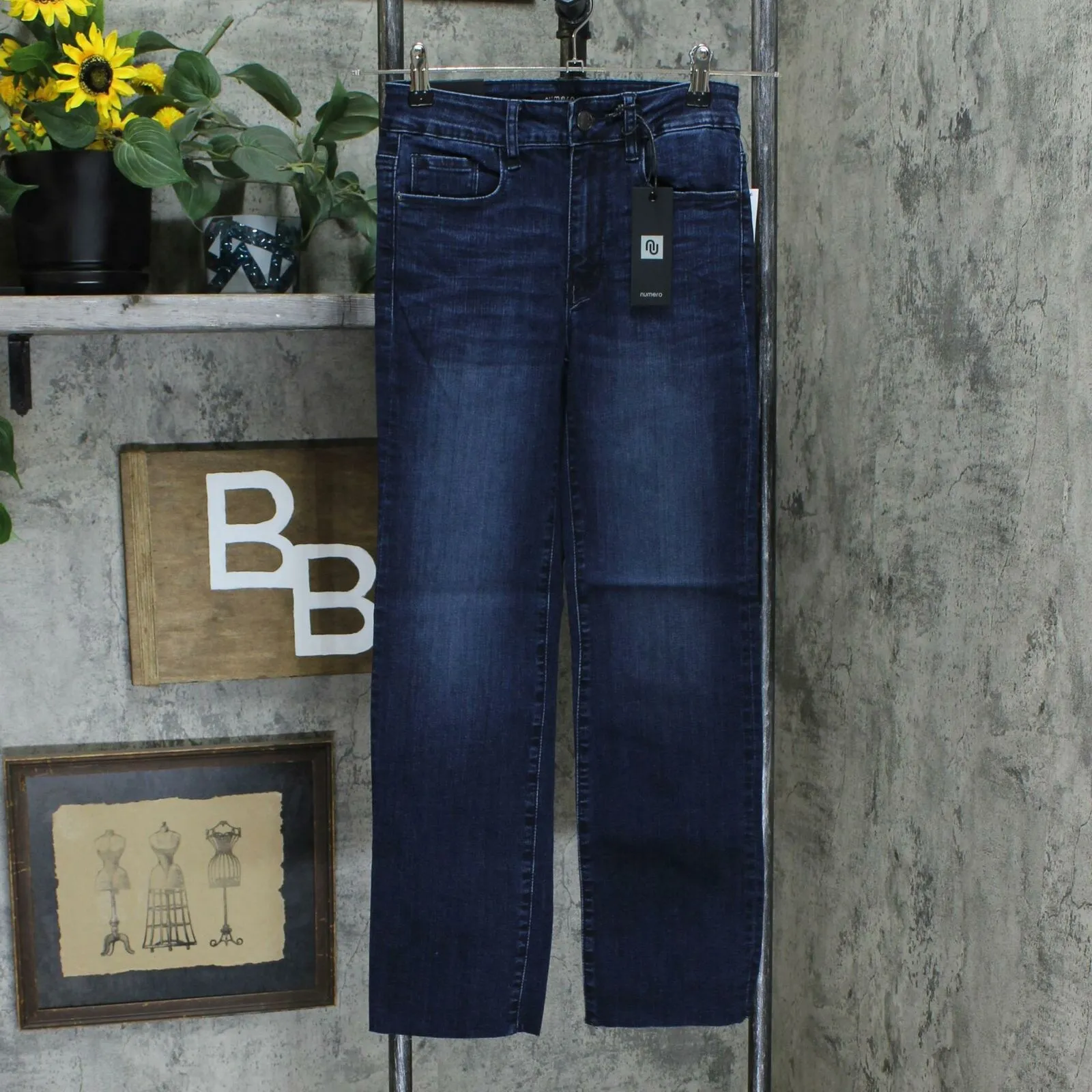 Numero Women's Cropped Mid Rise Skinny Jeans