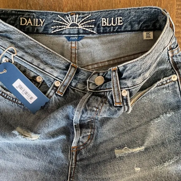 NWT DAILY BLUE/  Adriano Goldschmied JEAN HYPE IN Tempest Distressed SZ 24