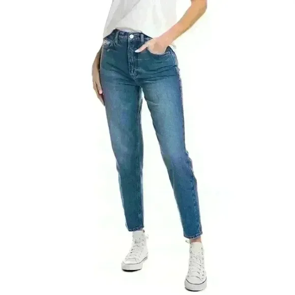 NWT - FRAME High N Tight Taper Straight Cropped Jeans