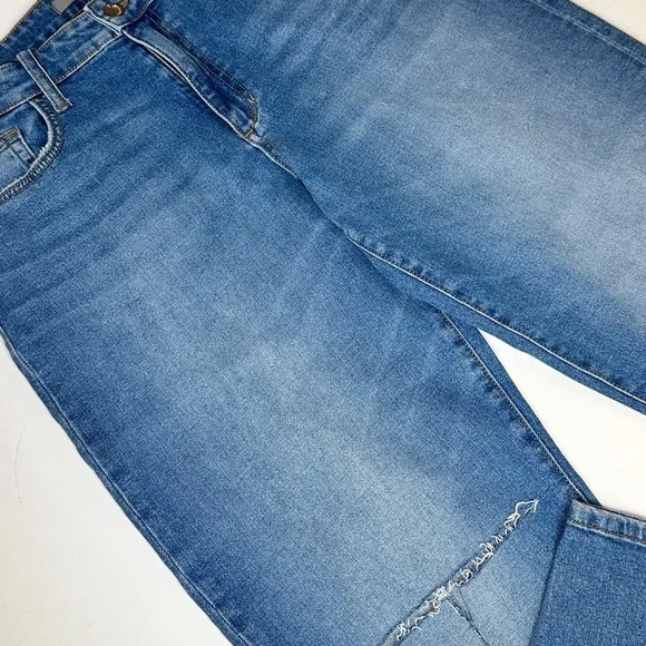 NWT Joe’s Jeans High Rise Boyfriend Cropped
