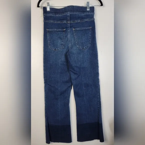 NWT Spanx Cropped Flare Pull On Jeans Small