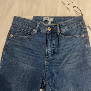 OAT NY NWT High Rise Boot cut size 27